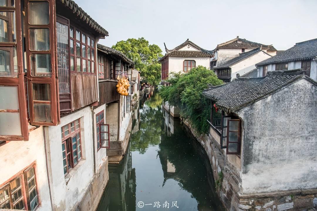 数学学院谭义红对离退休干部的爱心善举表示感谢