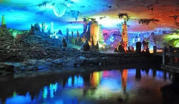 济南市莱芜区雪野街道开展书画名家文化下基层笔会活动